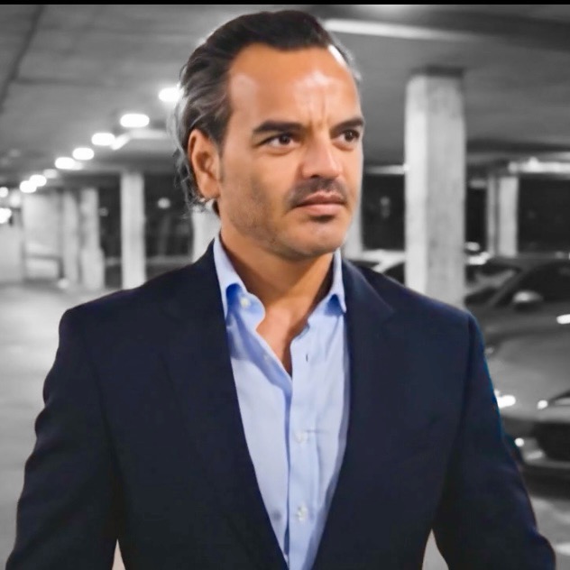Renato Leão, JLL real estate advisor